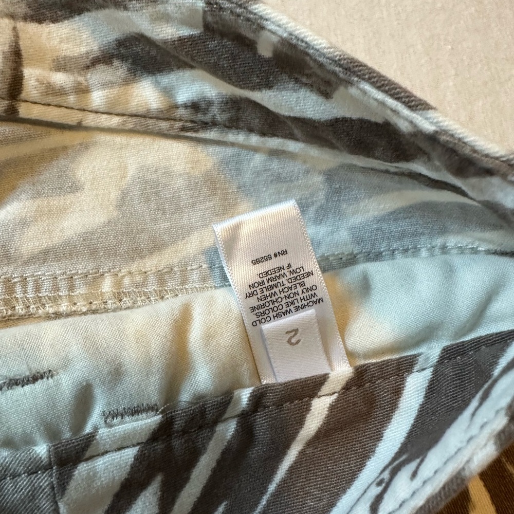 Express pattern shorts - Picture 3 of 4